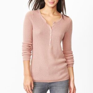 GAP women’s Waffle knit henley sweater in willow pink
